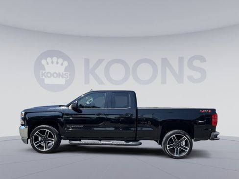Used 2019 Chevrolet Silverado 1500 LT w/ LPO, Black Pack AWD/4WD image 2