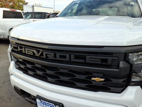 Used 2025 Chevrolet Silverado 1500 Custom AWD/4WD image 23