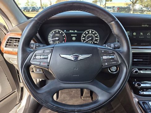 Used 2018 Genesis G90 3.3T Premium image 27