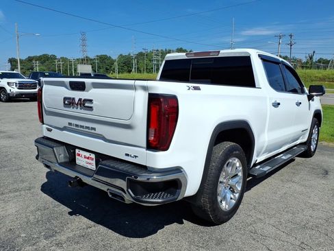 Used 2022 GMC Sierra 1500 SLT w/ SLT Premium Package AWD/4WD image 7