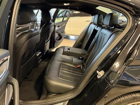 Used 2019 BMW 530i w/ Convenience Package RWD image 22