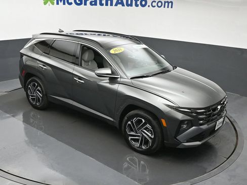 Used 2026 Hyundai Tucson Limited AWD/4WD image 3