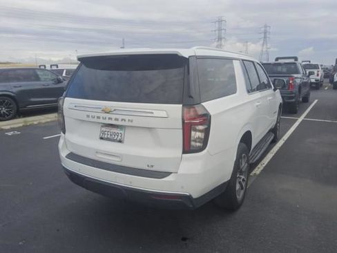 Used 2023 Chevrolet Suburban LT w/ LT Signature Plus Package RWD image 5