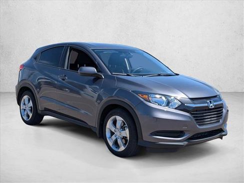 Used 2016 Honda HR-V LX image 3