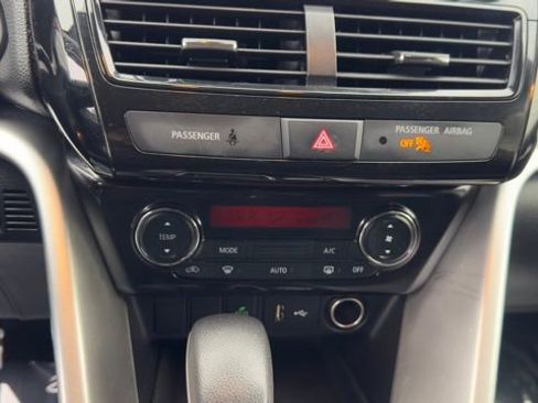 Used 2022 Mitsubishi Eclipse Cross ES image 16