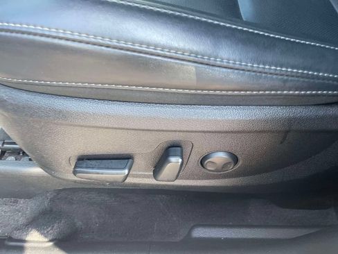 Used 2025 Kia Telluride S FWD image 22