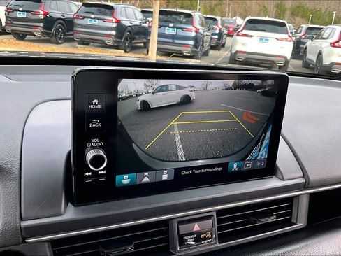 Used 2023 Honda Pilot Touring image 13