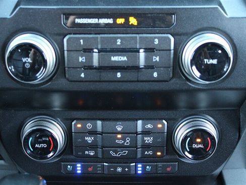 Used 2019 Ford F150 Raptor w/ Equipment Group 802A Luxury AWD/4WD image 27