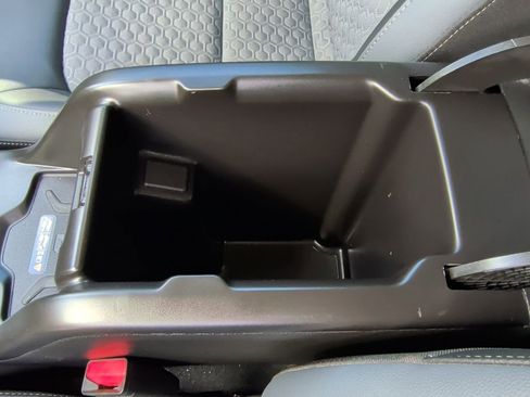 Used 2022 Chevrolet Colorado Z71 image 29