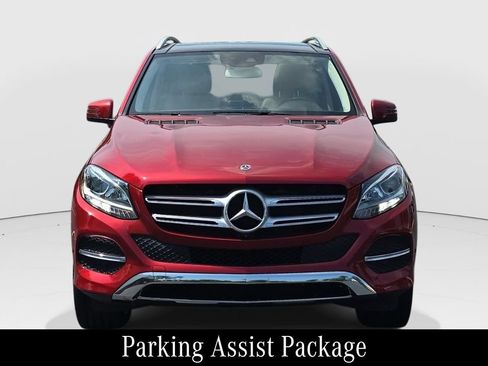 Used 2019 Mercedes-Benz GLE 400 4MATIC image 2