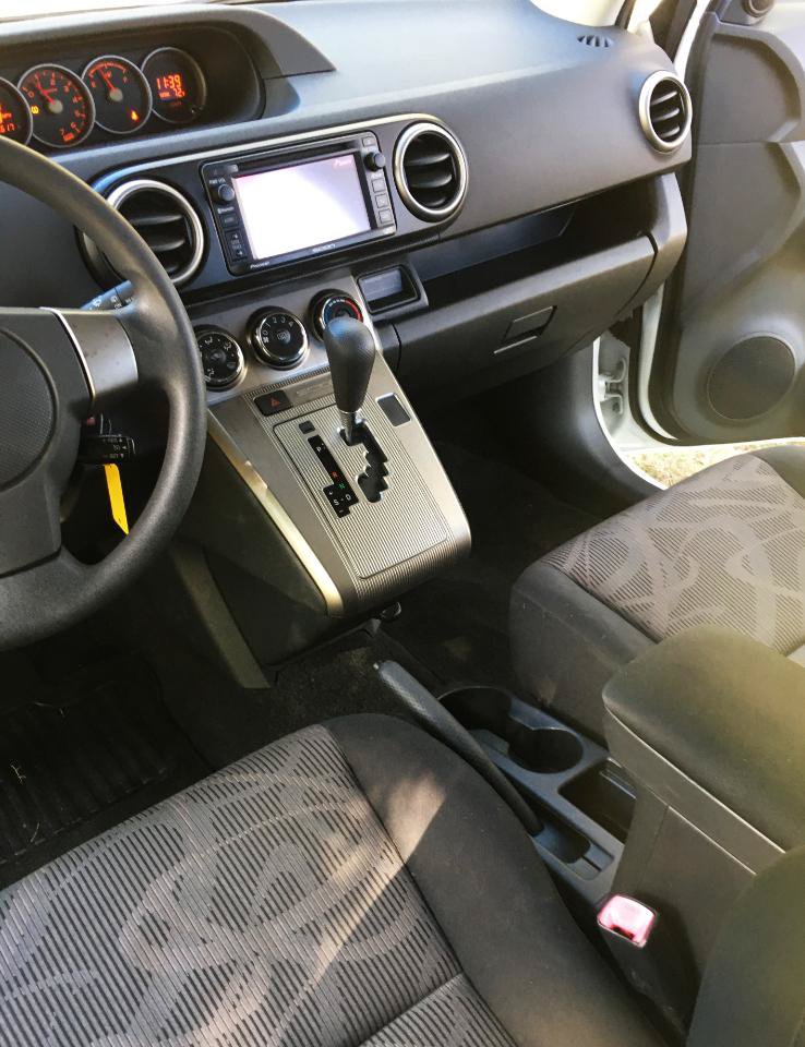 Used 2014 Scion xB FWD image 19