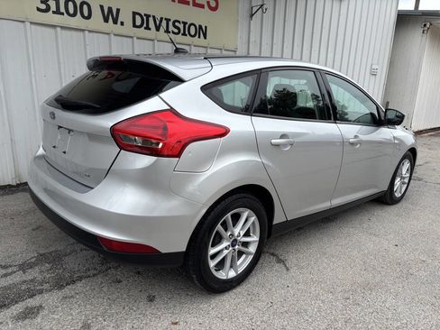 Used 2018 Ford Focus SE image 3