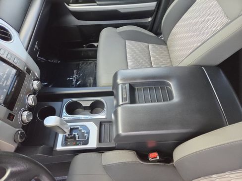 Used 2018 Toyota Tundra SR5 w/ TRD Off Road Package AWD/4WD image 27