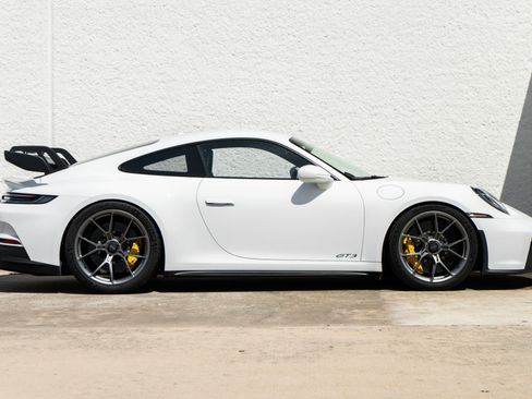 Used 2022 Porsche 911 GT3 RWD image 8