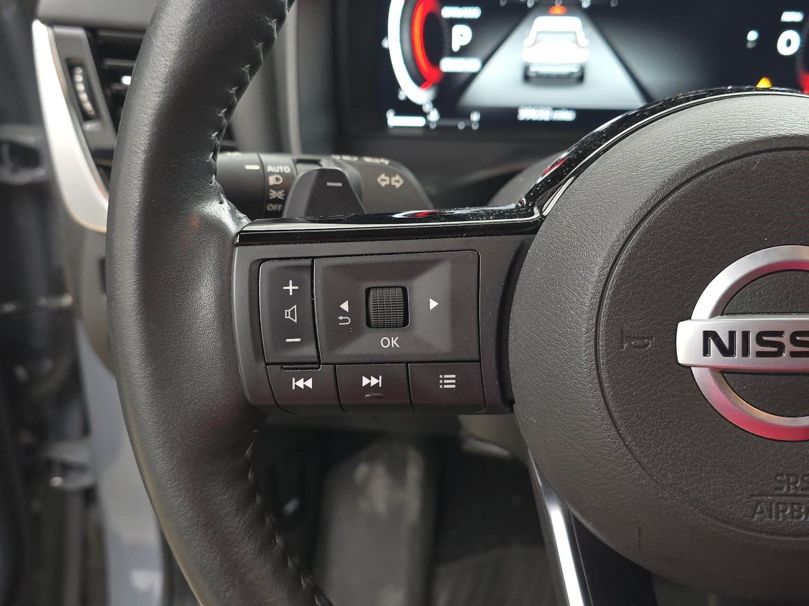Used 2021 Nissan Rogue Platinum FWD image 13