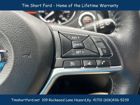 Used 2020 Nissan Rogue SV image 14