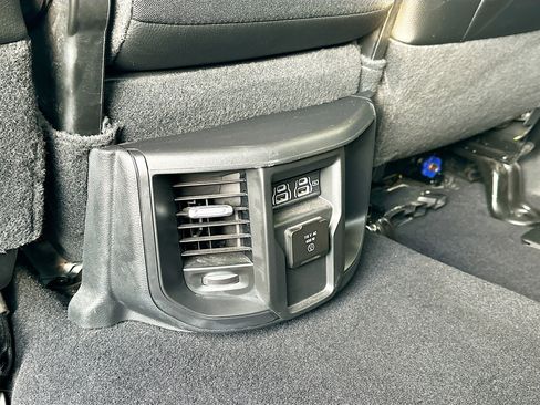 Used 2024 RAM 2500 Laramie image 28