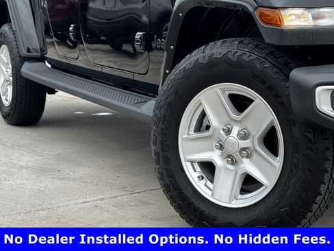 Used 2022 Jeep Gladiator Sport AWD/4WD image 3