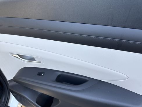 New 2026 Hyundai Tucson SE image 14