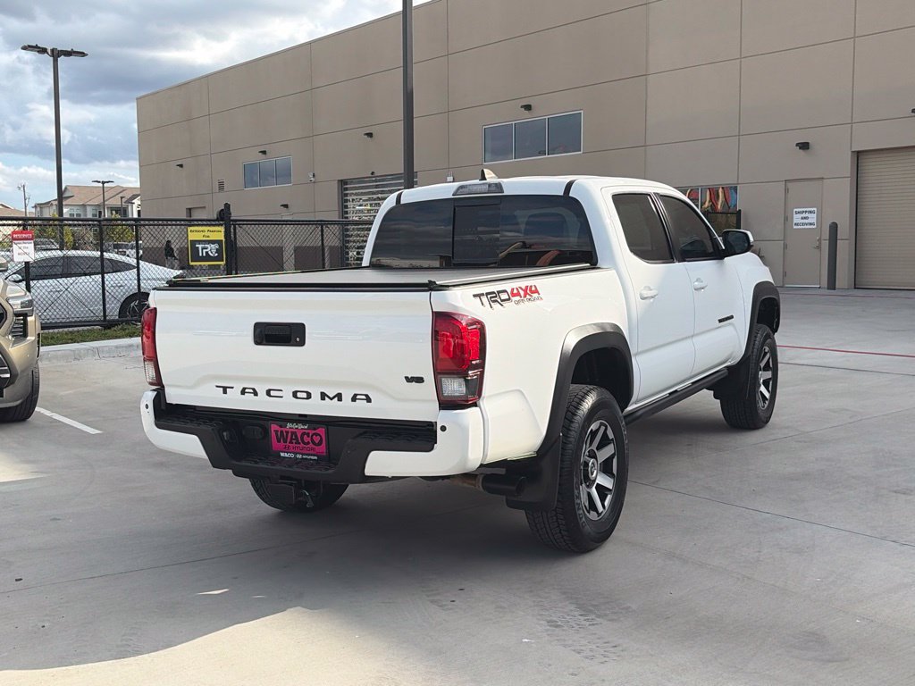 Used 2021 Toyota Tacoma TRD Off-Road w/ Technology Package AWD/4WD image 10