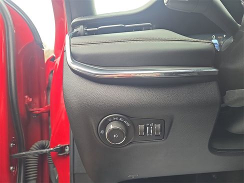 Used 2022 Jeep Compass Limited w/ (RED) Package image 14