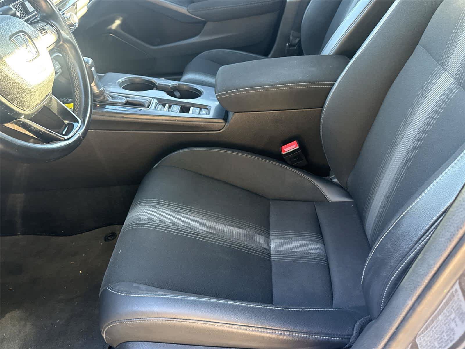 Used 2022 Honda Civic Sport image 10