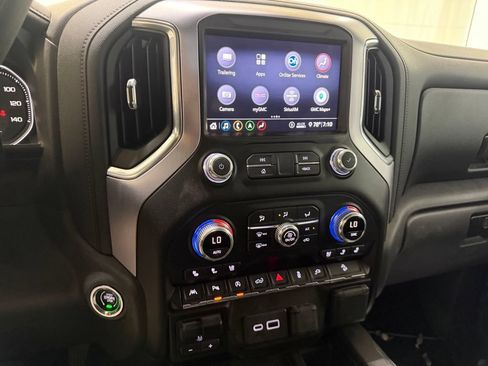 Used 2020 GMC Sierra 1500 SLT w/ SLT Premium Plus Package AWD/4WD image 19
