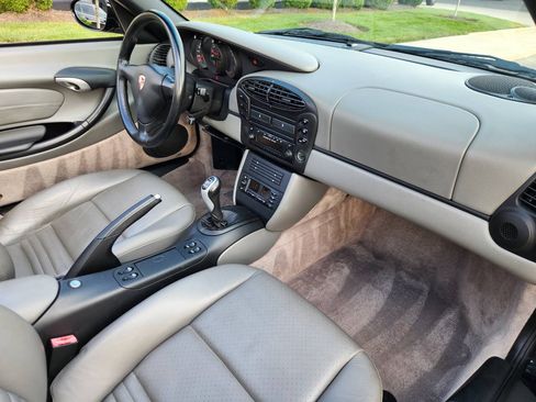 Used 2002 Porsche Boxster RWD image 7