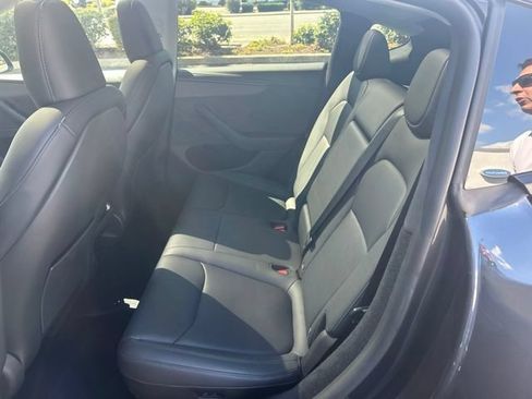 Used 2026 Tesla Model Y Long Range AWD/4WD image 5