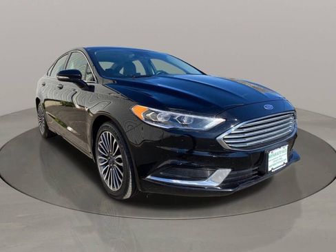 Used 2018 Ford Fusion SE w/ Fusion SE Technology Package image 8