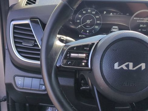 Certified 2024 Kia Seltos X-Line AWD/4WD image 18
