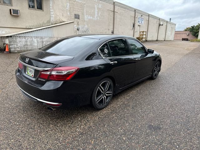 Used 2017 Honda Accord Sport image 24