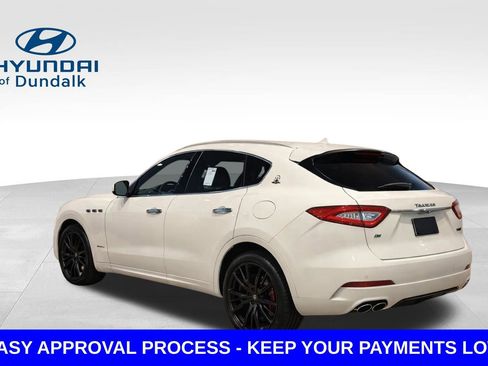 Used 2018 Maserati Levante GranLusso image 3