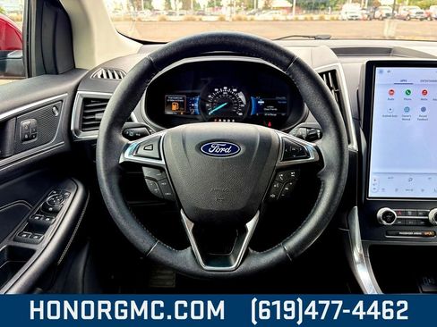 Used 2024 Ford Edge Titanium image 27
