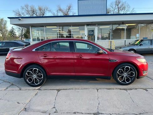Used 2013 Ford Taurus SHO image 8