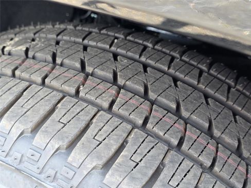 New 2026 Jeep Grand Wagoneer L 4WD w/ Premium Group I image 46