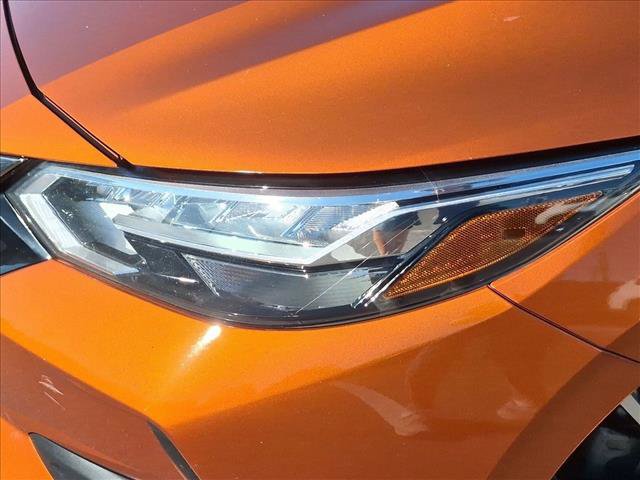 Used 2022 Nissan Sentra SR w/ Electronics Package FWD image 9