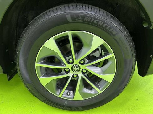 Used 2016 Toyota RAV4 XLE AWD/4WD image 15