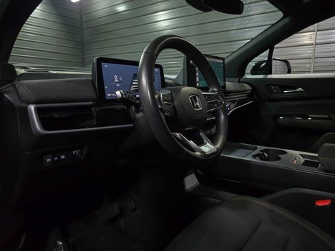 Used 2024 Honda Prologue EX image 10