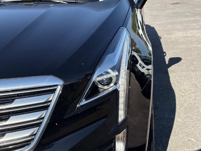 Used 2017 Cadillac XT5 FWD image 10