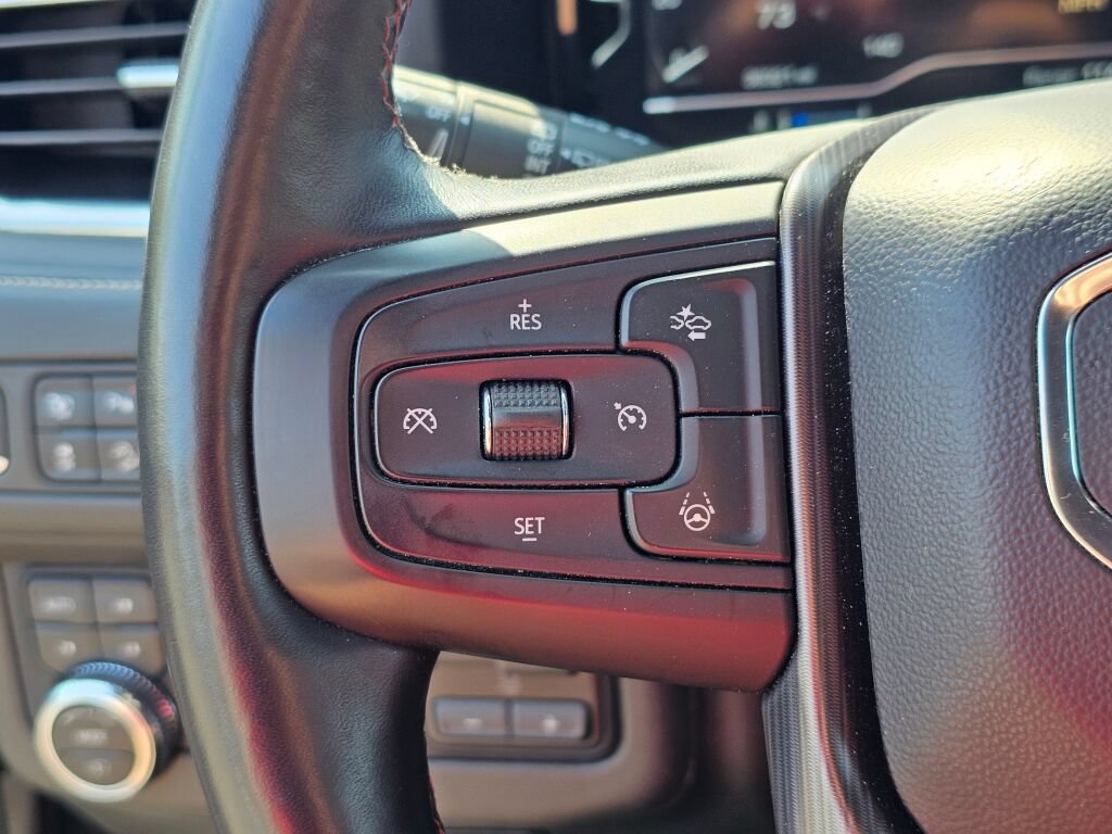 Used 2023 GMC Yukon XL Denali Ultimate AWD/4WD image 39