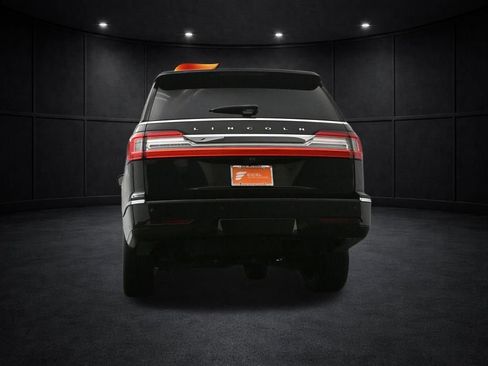 Used 2020 Lincoln Navigator Reserve w/ Luxury Package image 46