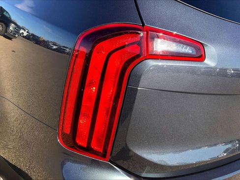Used 2023 Kia Telluride LX image 62