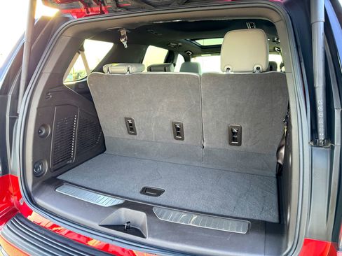 Used 2023 Chevrolet Tahoe Z71 w/ Luxury Package image 8