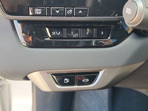 Used 2024 Lexus RX 350 Premium image 25