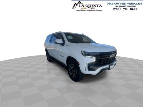 Used 2023 Chevrolet Suburban Z71 w/ Luxury Package AWD/4WD image 2