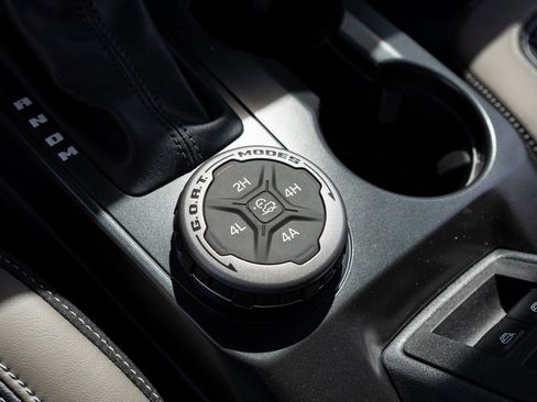 New 2025 Ford Bronco Outer Banks w/ Sasquatch Package image 27