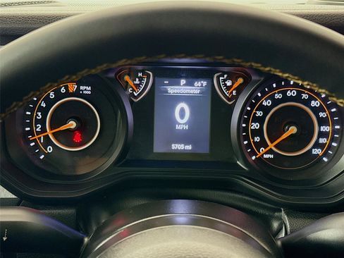 Used 2024 Jeep Gladiator Sport image 12