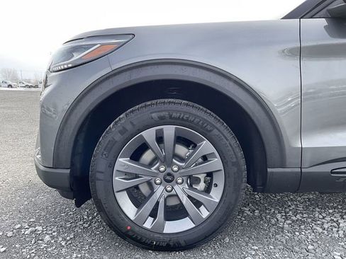 New 2026 Ford Explorer Active w/ Active Comfort Package image 10