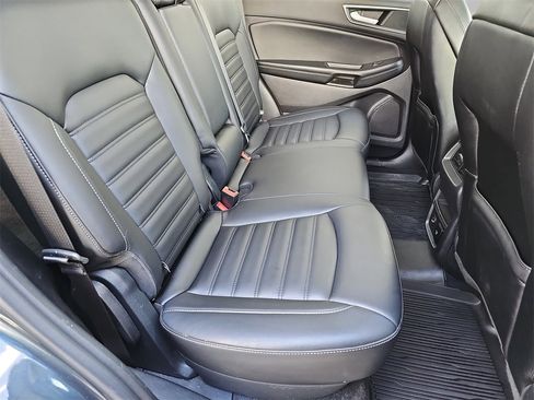 Used 2022 Ford Edge SEL w/ Convenience Package image 14